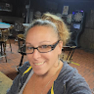 Meet your Posher, Jenia